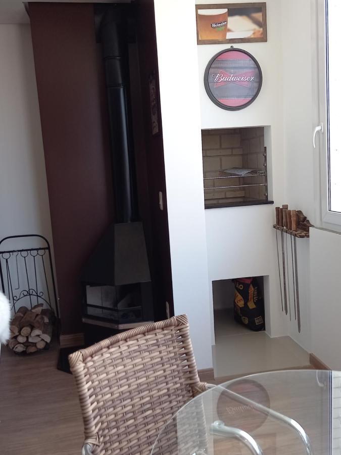 Gramado - Apartamento Aconchegante com Lareira e Churrasqueira Exterior foto
